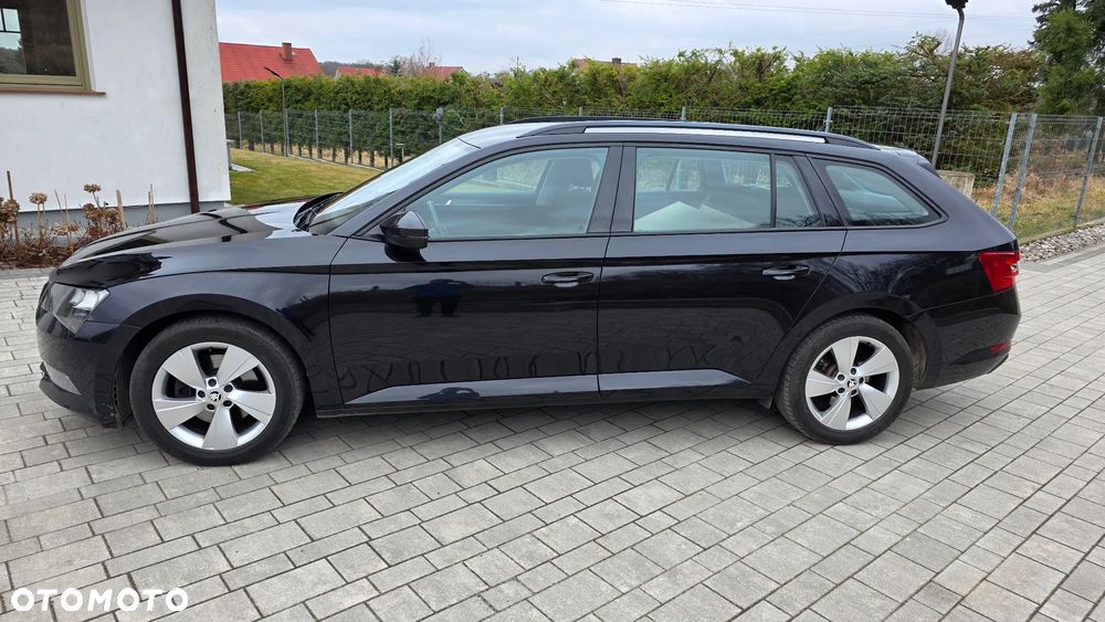 Skoda Superb 1.6 TDI GreenLine - 3