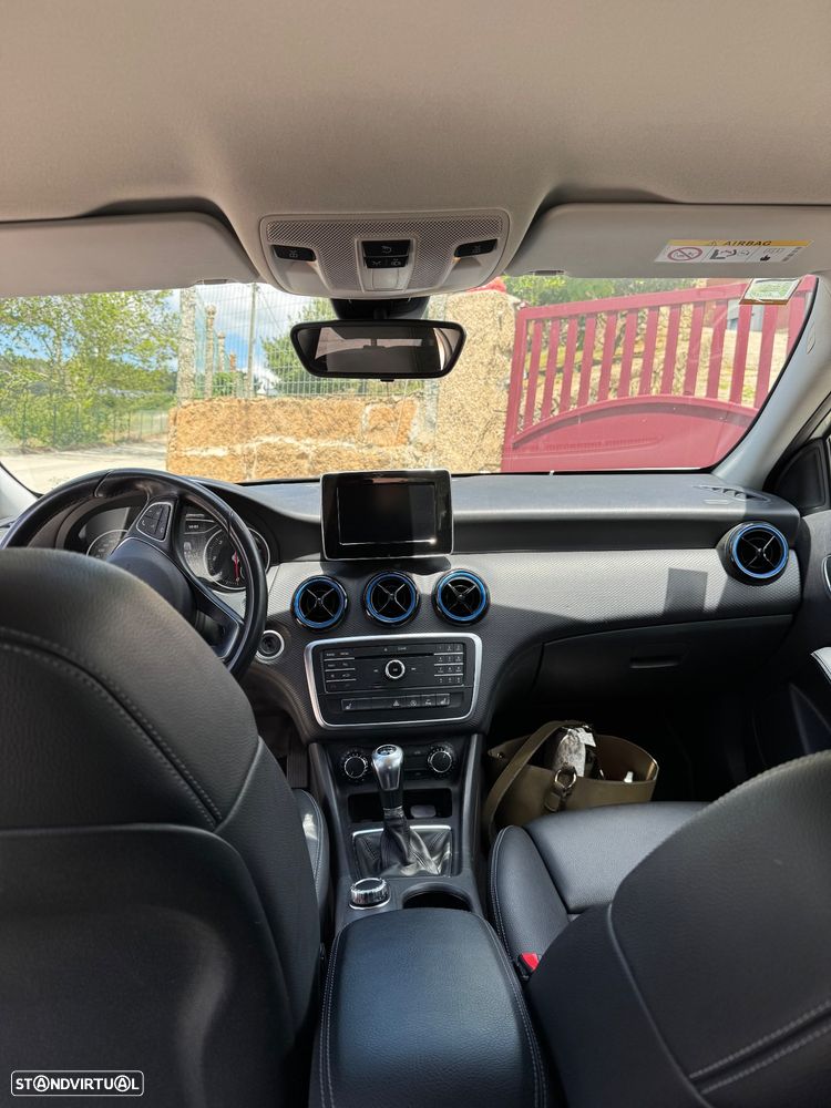 Mercedes-Benz A 180 d Urban - 8