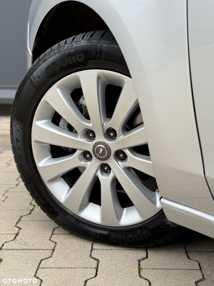 Opel Zafira Tourer 1.4 Turbo Business Innovation - 28