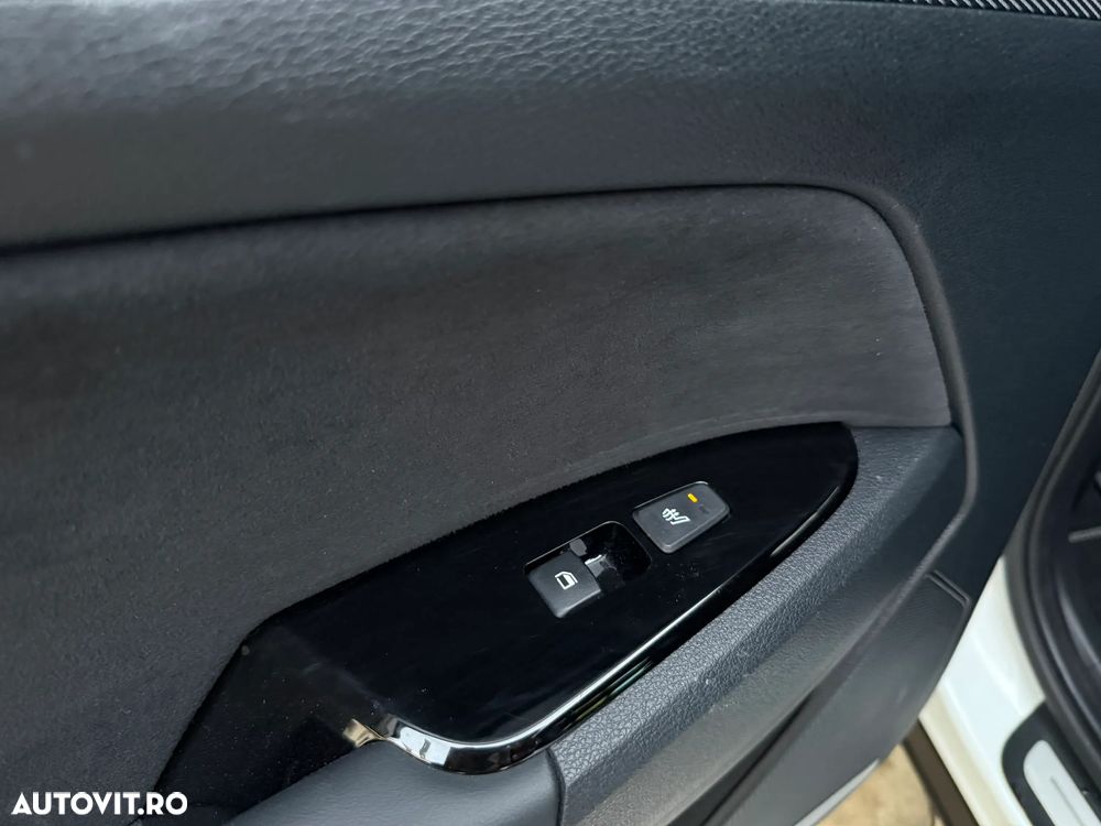 Kia Sportage 1.6 T-GDI PHEV 6AT 4x4 GT Line - 16