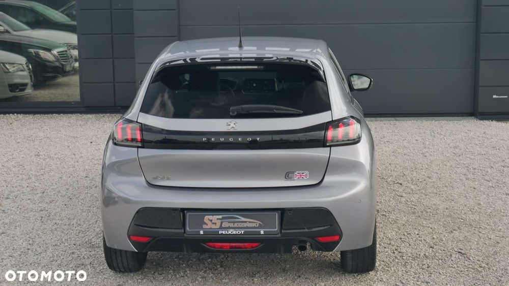 Peugeot 208 - 6