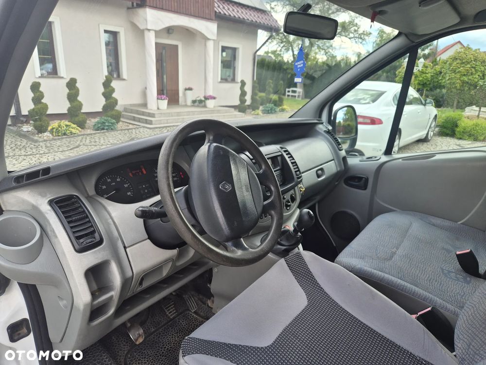 Renault Trafic - 8