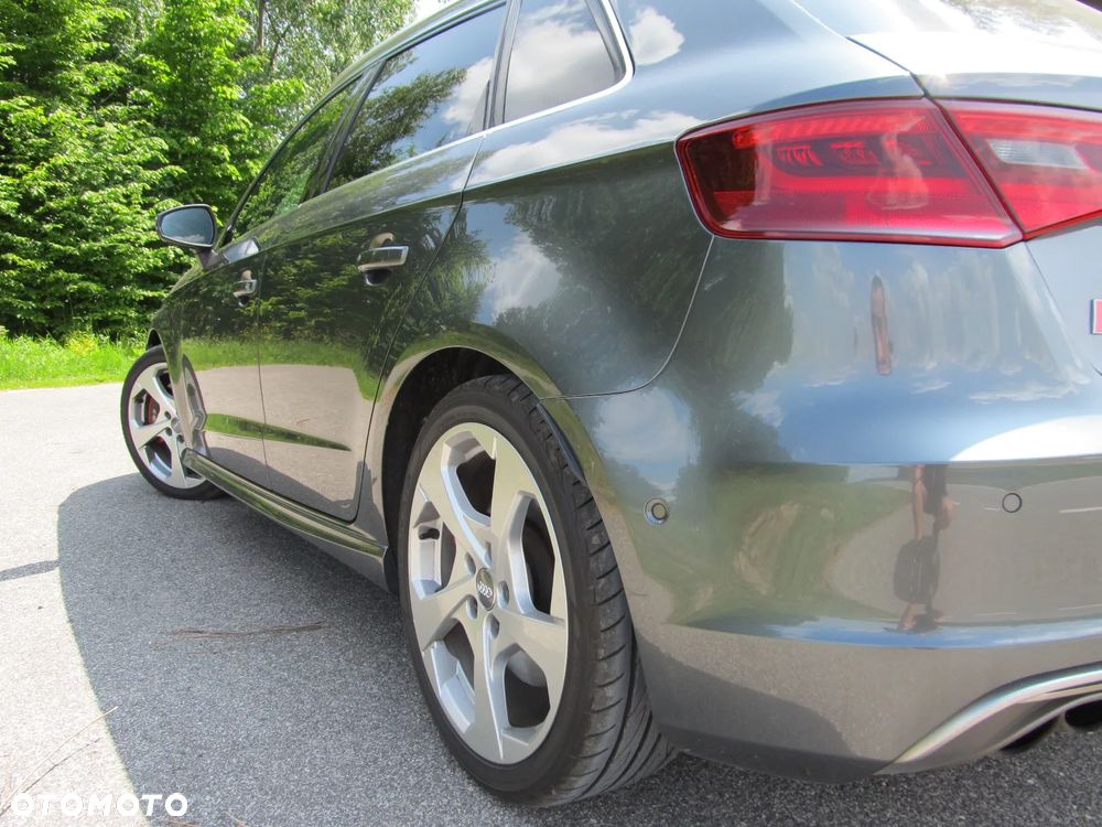 Audi S3 S tronic - 14