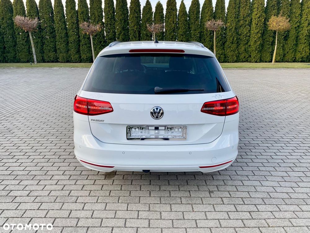 Volkswagen Passat 1.5 TSI OPF DSG Highline - 3