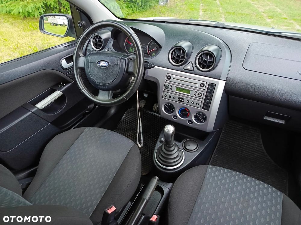 Ford Fiesta 1.4 Connection - 22