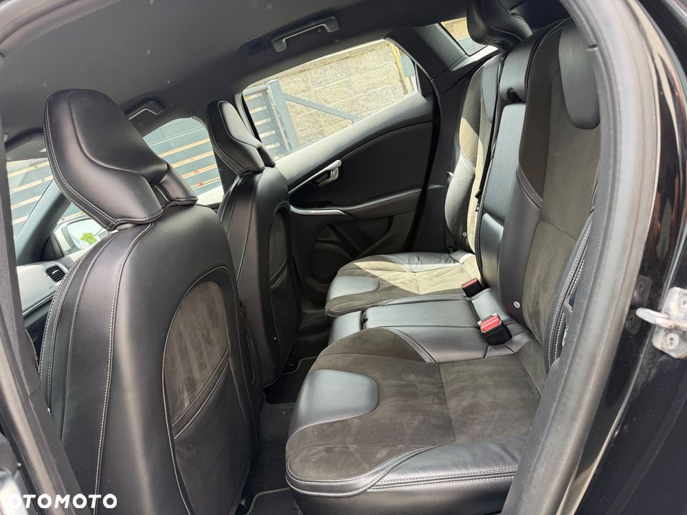 Volvo V40 D2 RDesign - 23