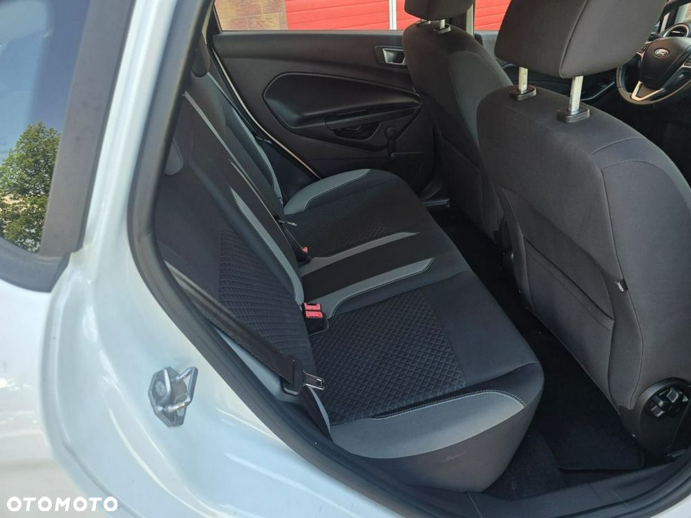 Ford Fiesta - 26