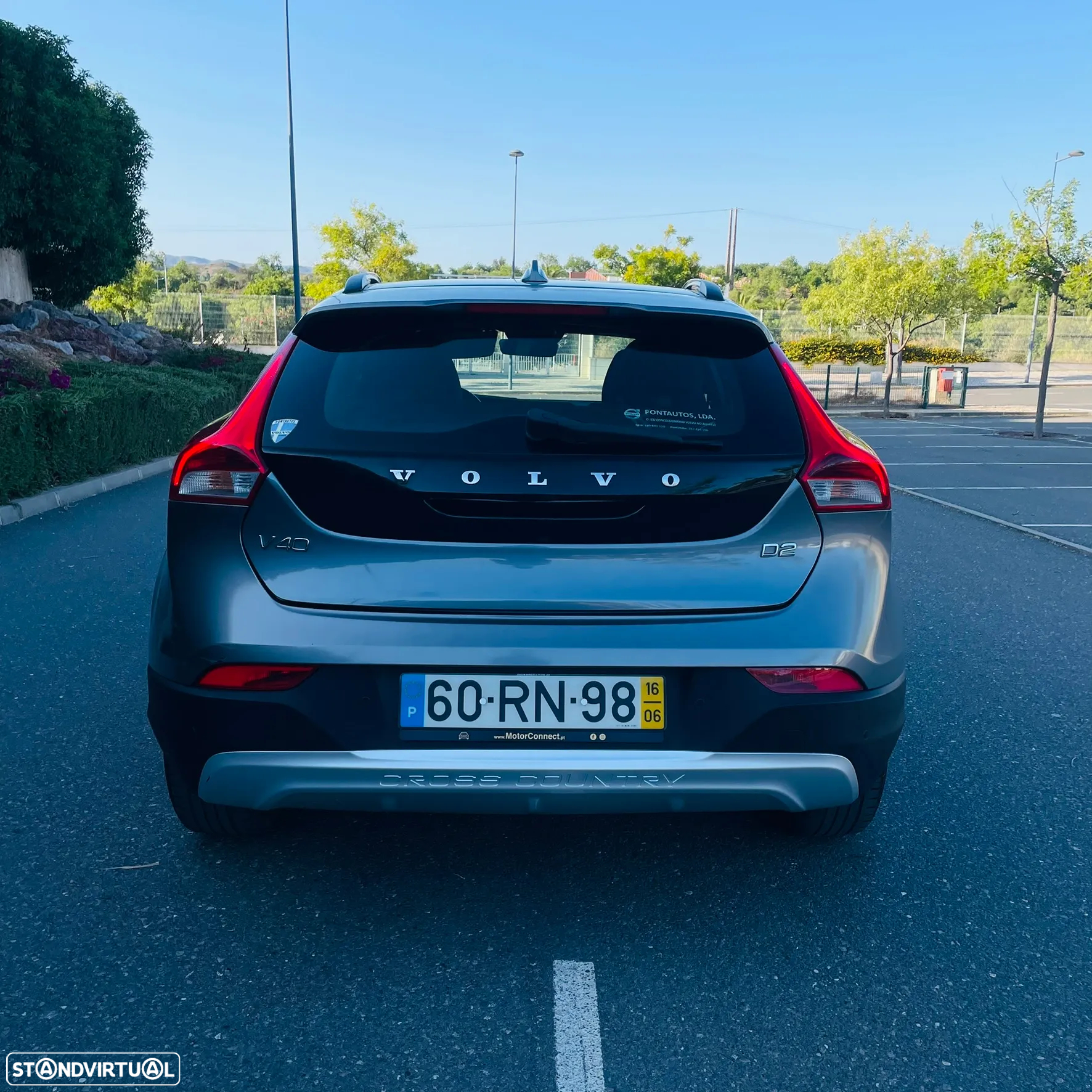 Volvo V40 Cross Country 2.0 D2 Pro - 6