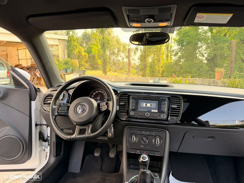 VW New Beetle - 10