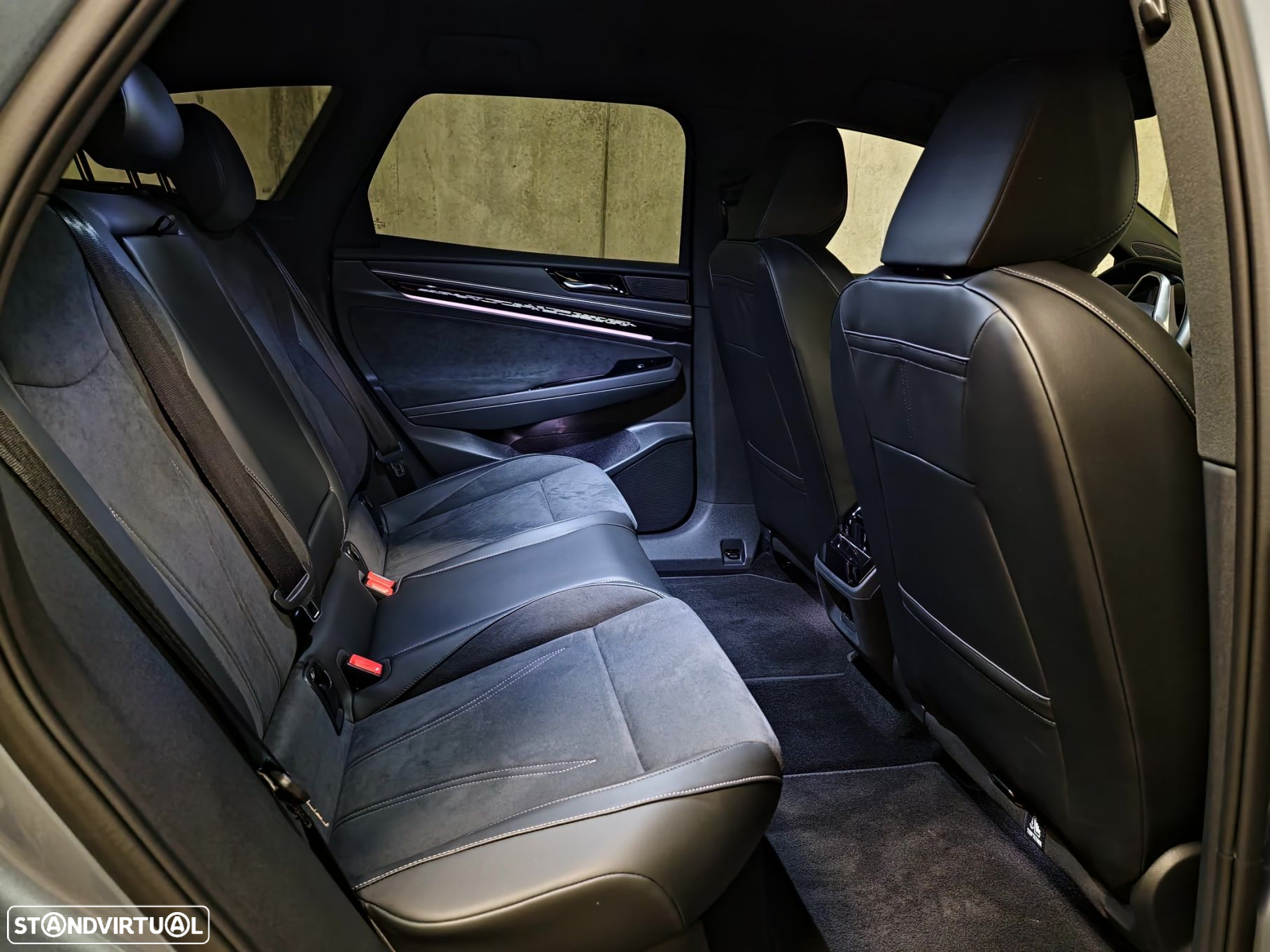VW ID.7 Tourer 77 kWh Pro Urban - 27