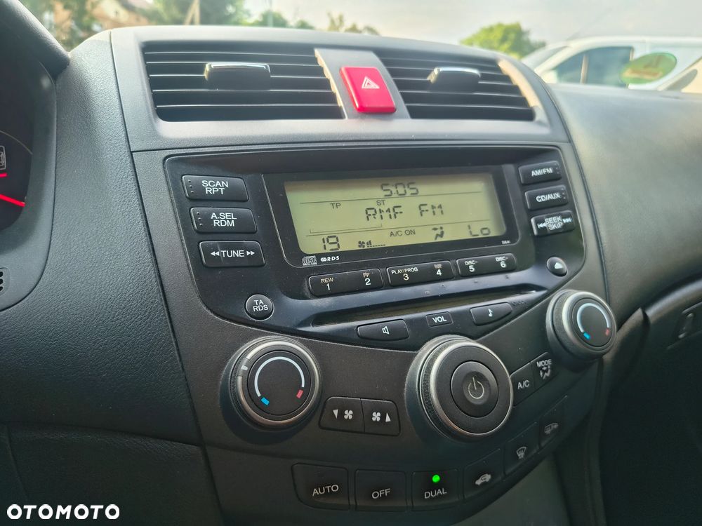 Honda Accord 2.0 i Sport - 27