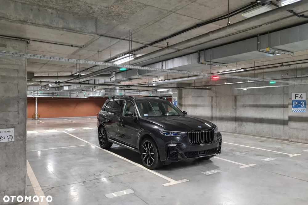 BMW X7 - 1