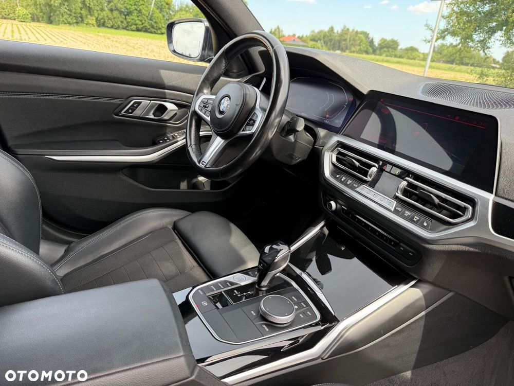 BMW Seria 3 - 18