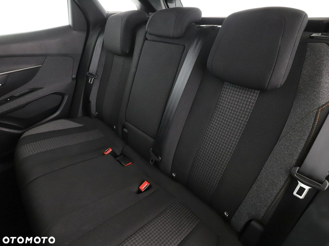 Peugeot 3008 PureTech 130 Stop & Start GPF Active Pack - 17