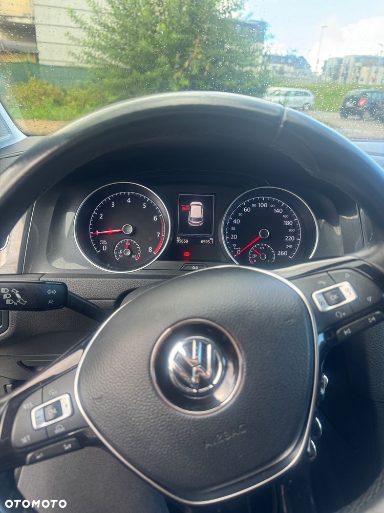 Volkswagen Golf 1.0 TSI BMT Comfortline - 5