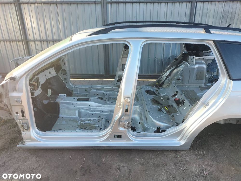 PRÓG LEWY + SŁUPEK ŚRODKOWY VOLKSWAGEN GOLF VI KOMBI LA7W - 1