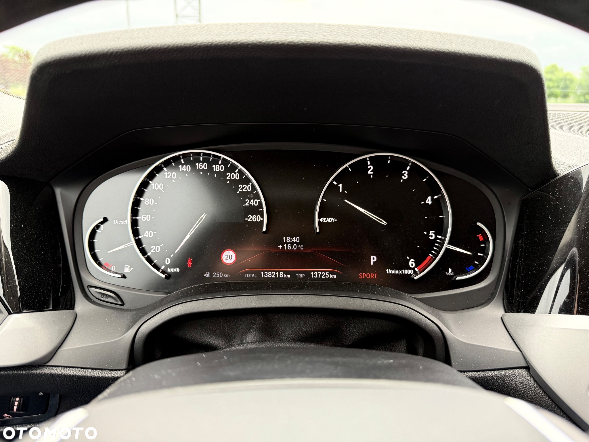 BMW Seria 3 318d Touring Advantage - 16