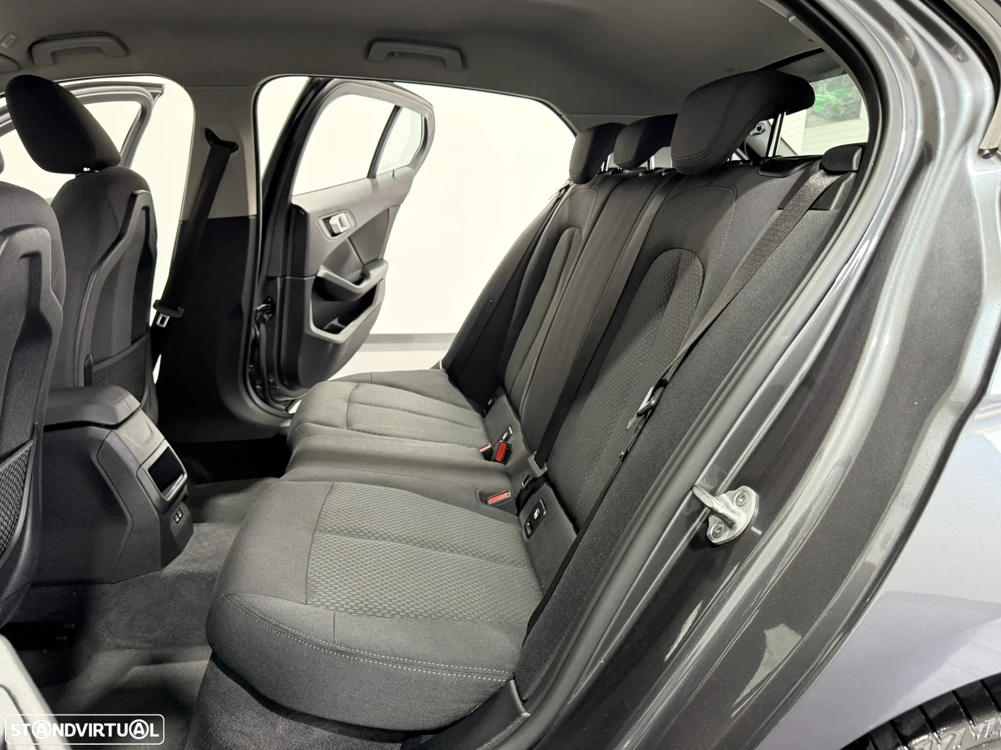 BMW 116 d EDynamics Advantage - 44