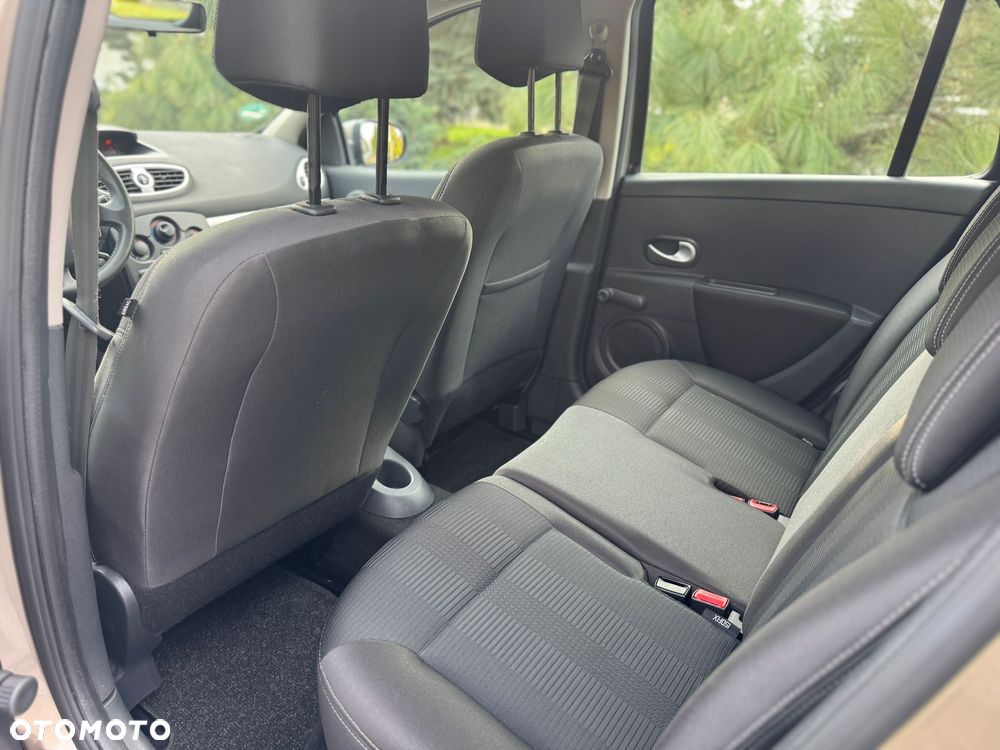 Renault Clio 1.2 16V TCE Initiale - 7