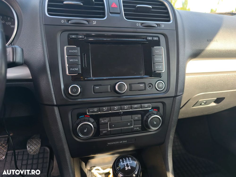 Volkswagen Golf 1.6 TDI DPF BlueMotion Technology MATCH - 6