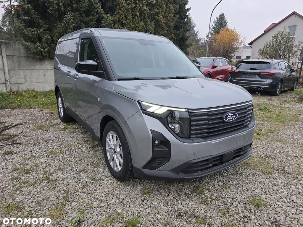 Ford Transit Courier - 3