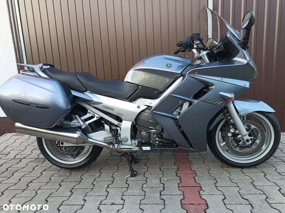 Yamaha FJR - 6