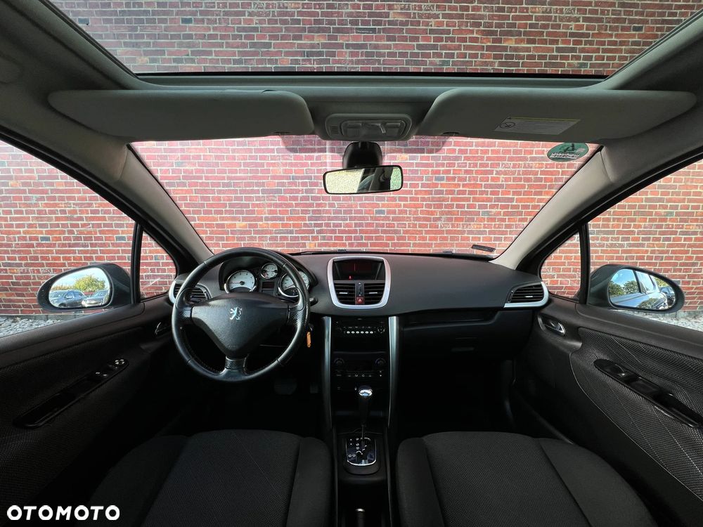 Peugeot 207 - 6