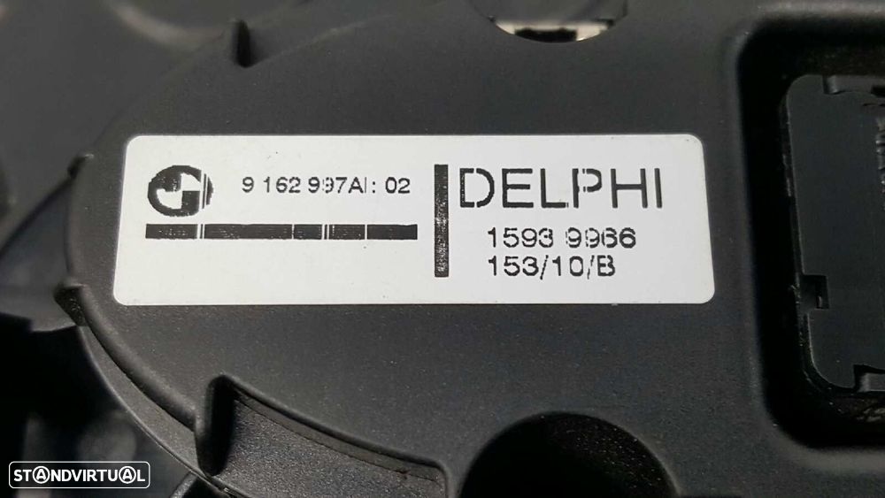 COMANDO DO ELEVADOR FRENTE DIREITO BMW SERIE 1 BERLINA (E81/E87) 116D - 4