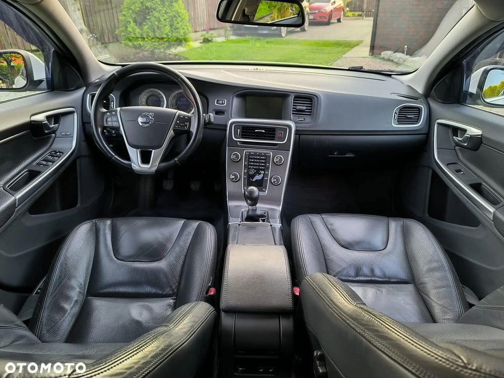 Volvo S60 D3 Summum - 24