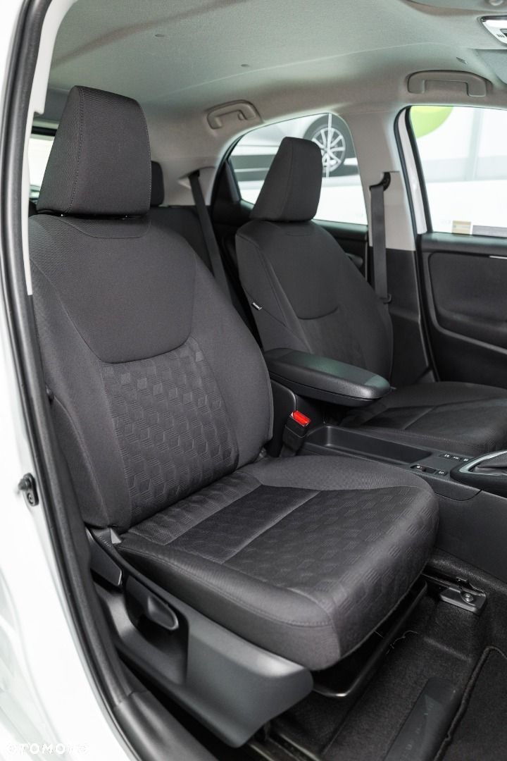 Toyota Yaris - 22