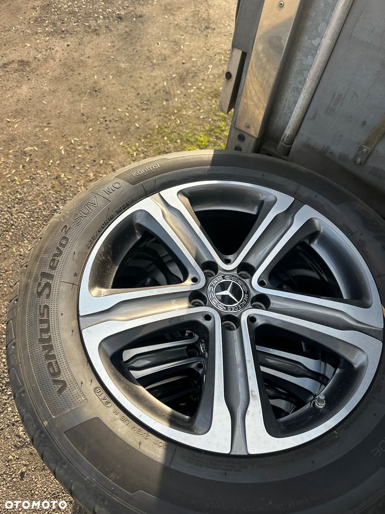 Mercedes-Benz GLC 250 4-Matic - 19