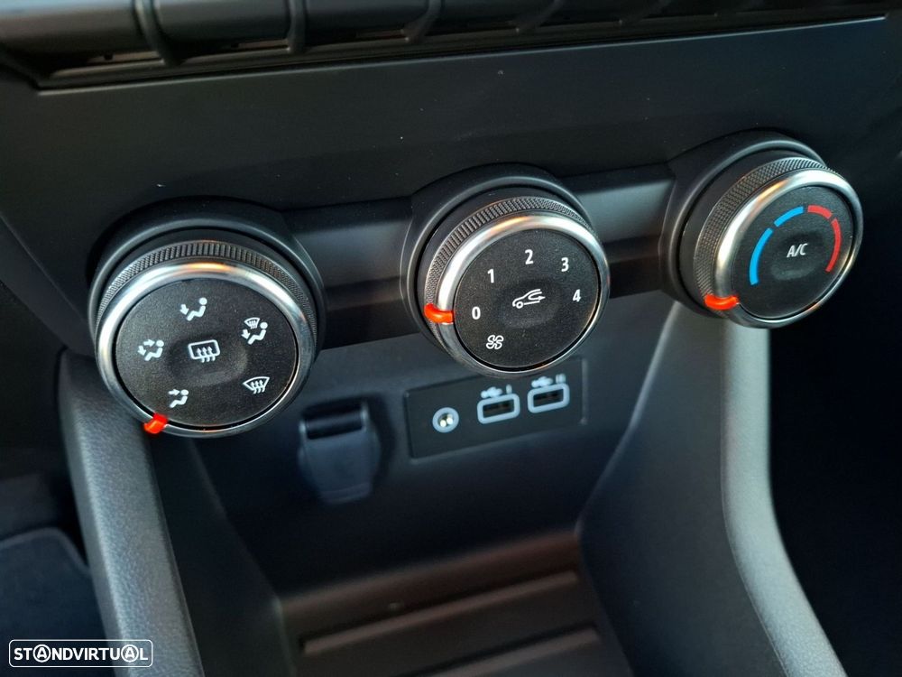 Renault Clio 1.0 TCe Evolution Bi-Fuel - 19