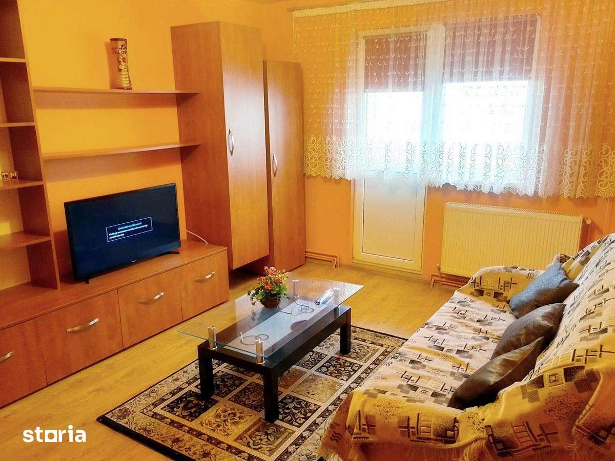 Apartament cu 3 camere de inchiriat zona Mihai Viteazu — fotografia 1