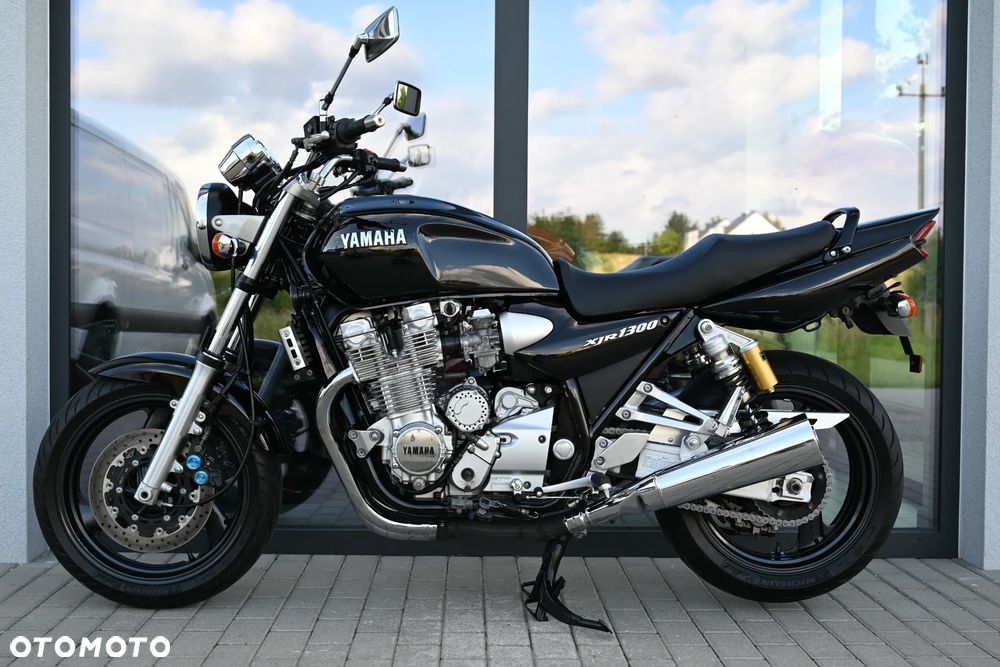 Yamaha XJR - 2