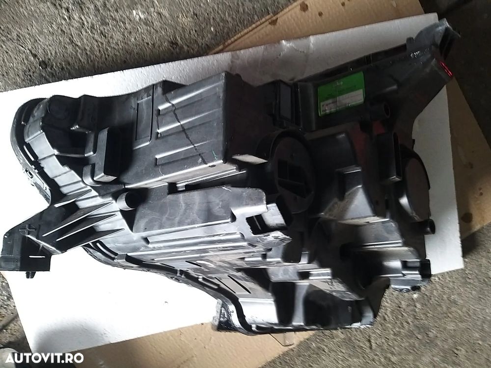 Far Dreapta cod: 9830649280 pentru Citroen C4 III an dupa 2020, Led - 2