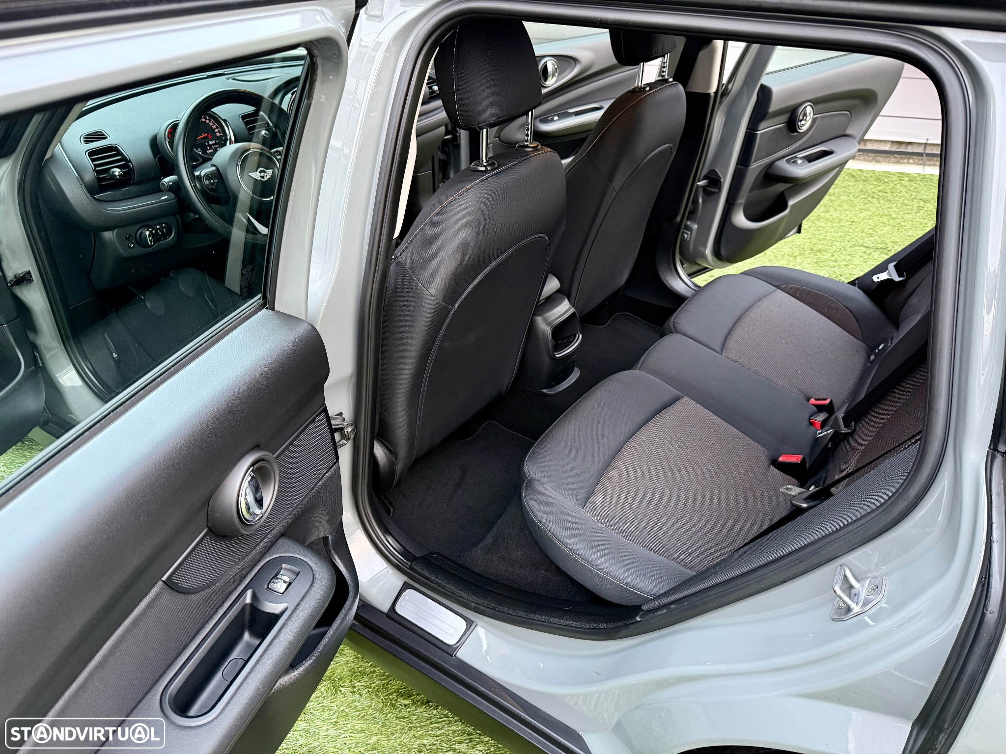 MINI Clubman One D - 32
