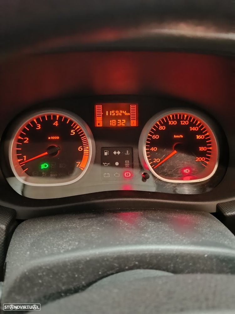 Dacia Duster 1.5 dCi Comfort - 11