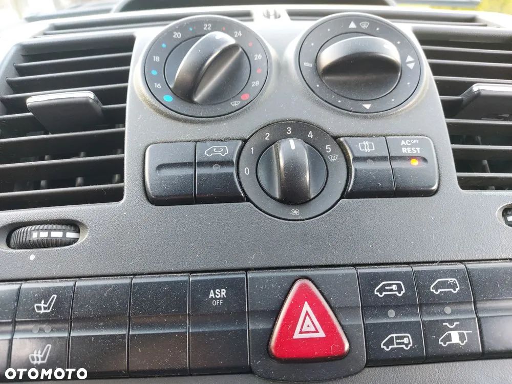 Mercedes-Benz Sprinter - 5