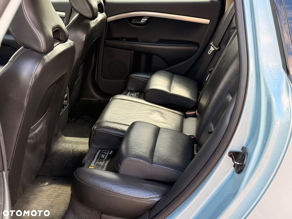 Volvo V70 2.5T Summum - 13