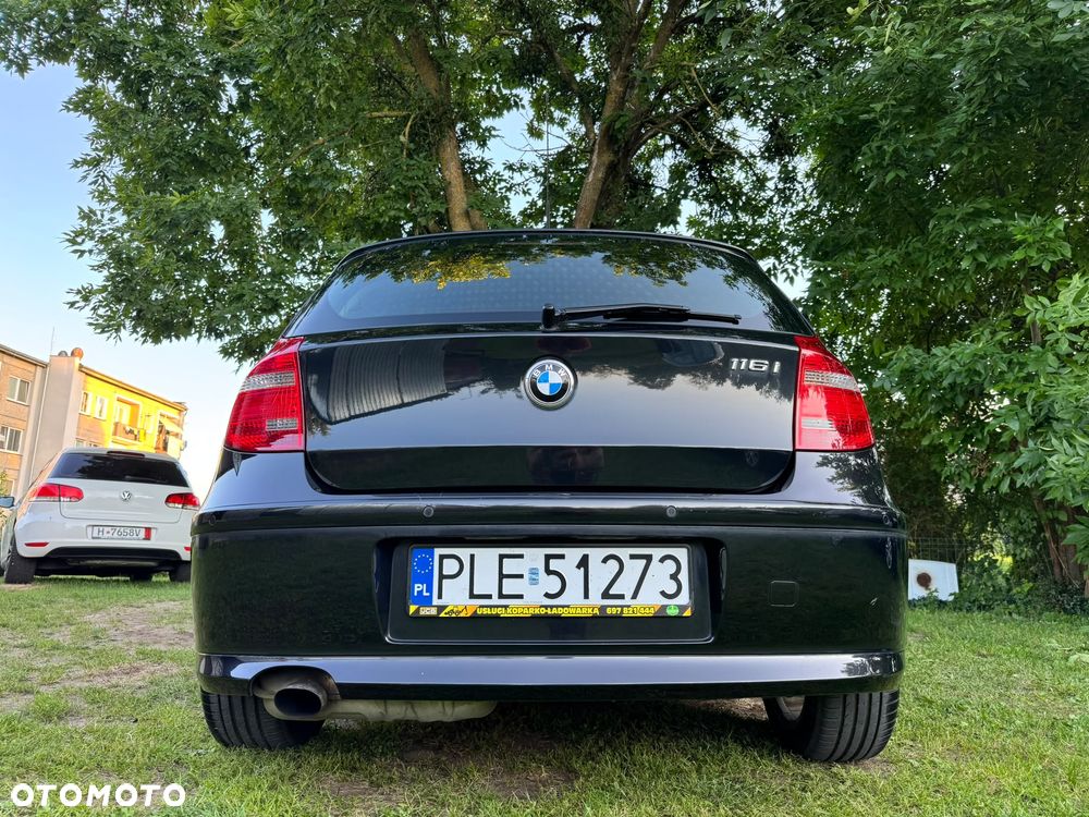 BMW Seria 1 116i - 11