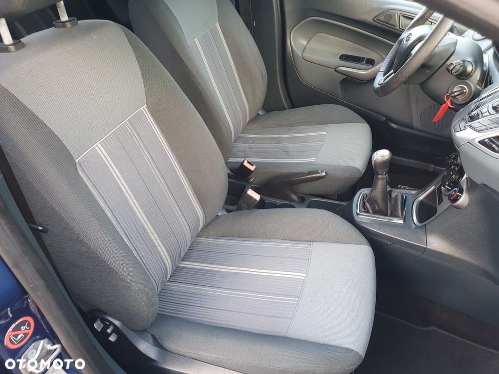 Ford Fiesta 1.25 Ambiente - 31