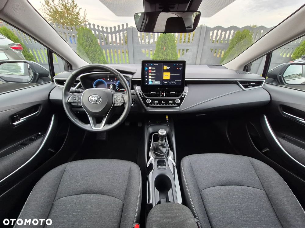 Toyota Corolla 1.5 Comfort - 23