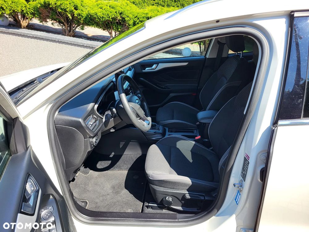 Ford Focus 1.5 EcoBoost Start-Stopp-System COOL&CONNECT - 9