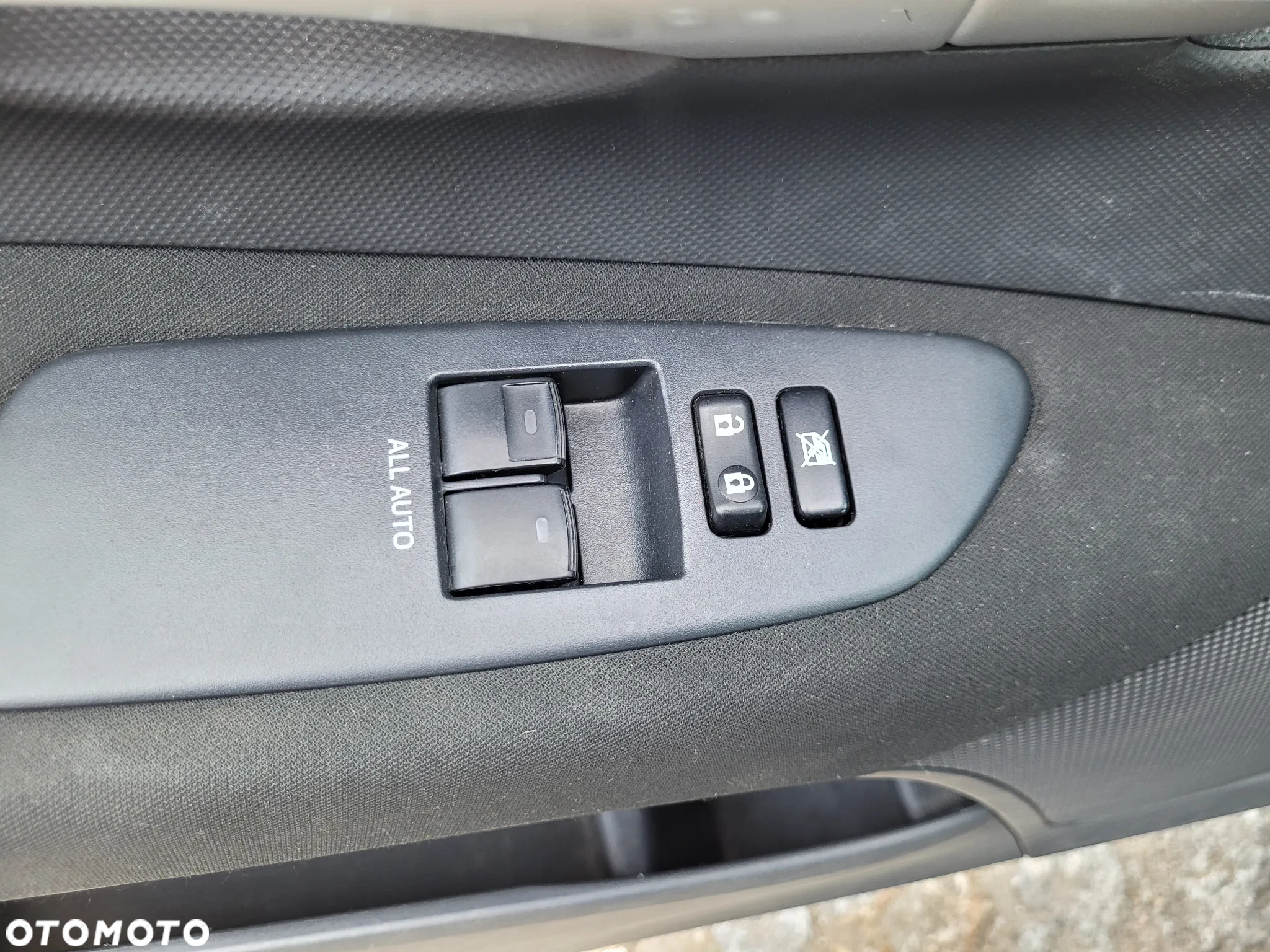 Toyota Auris 1.33 VVT-i Edition - 13