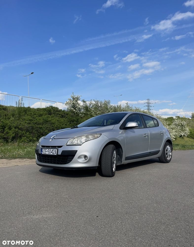 Renault Megane 1.5 dCi Dynamique - 2