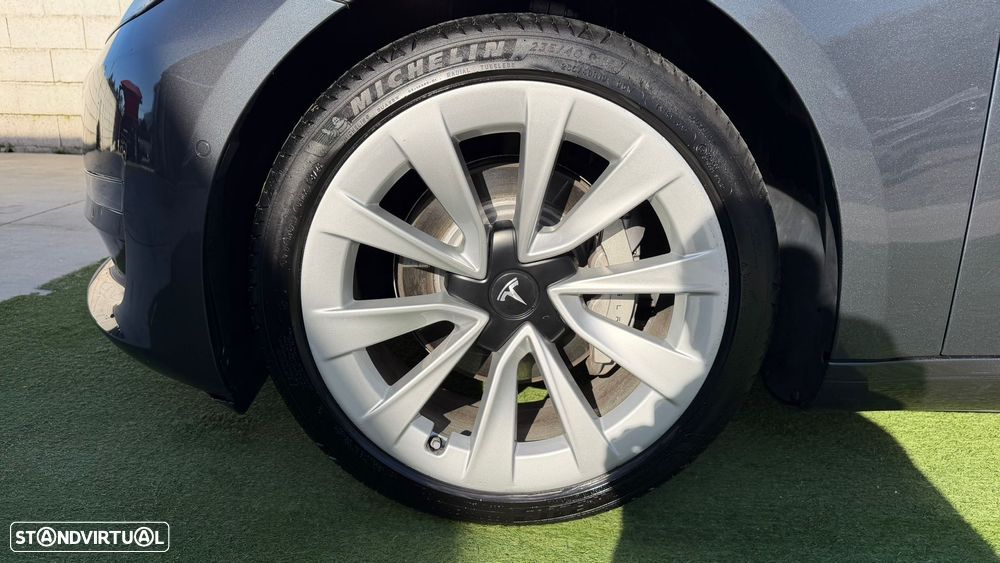 Tesla Model 3 Long-Range Dual Motor AWD - 14