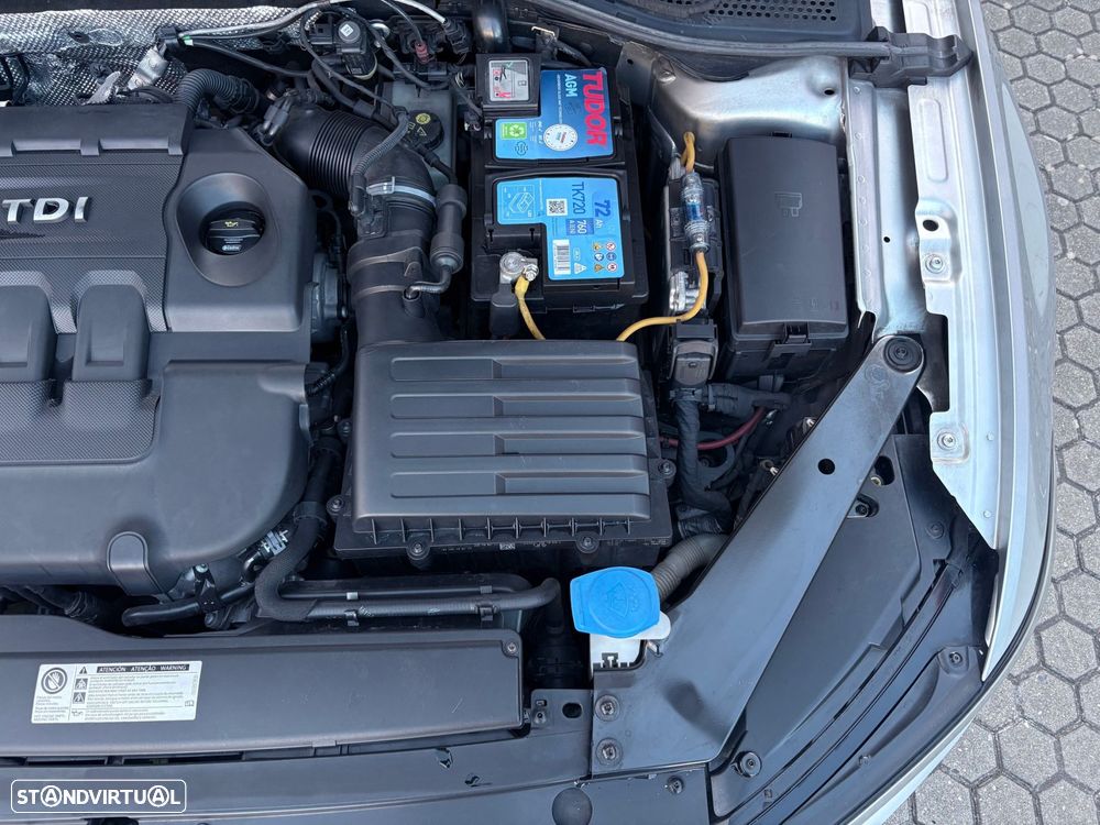 VW Passat 2.0 TDI Confortline DSG - 18