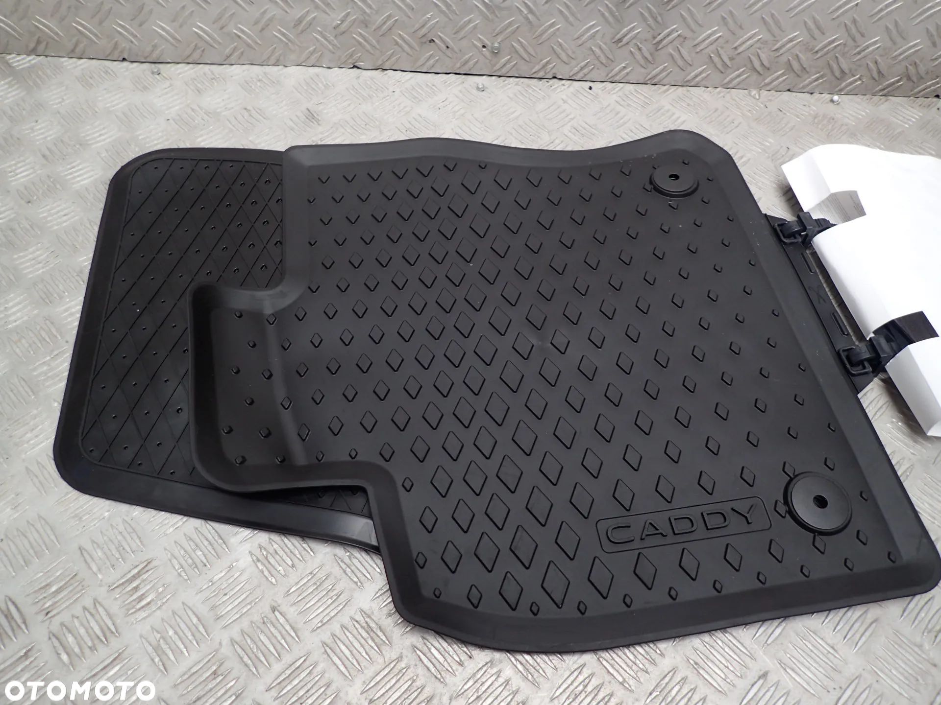 DYWANIKI GUMOWE VW CADDY 2K8061502 - 1