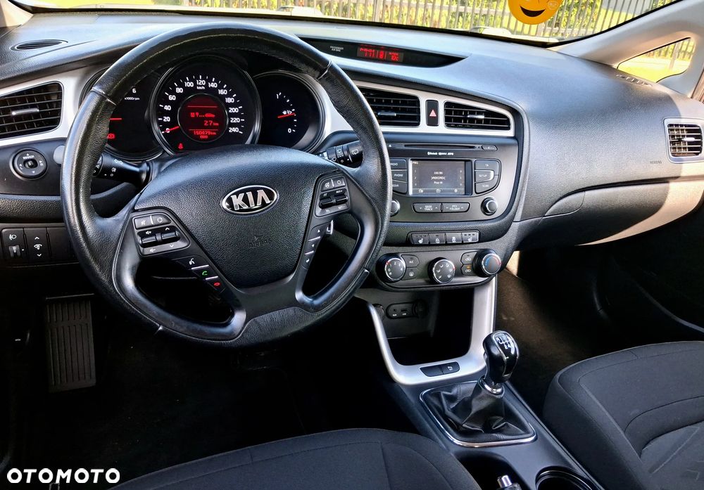 Kia ProCeed - 22