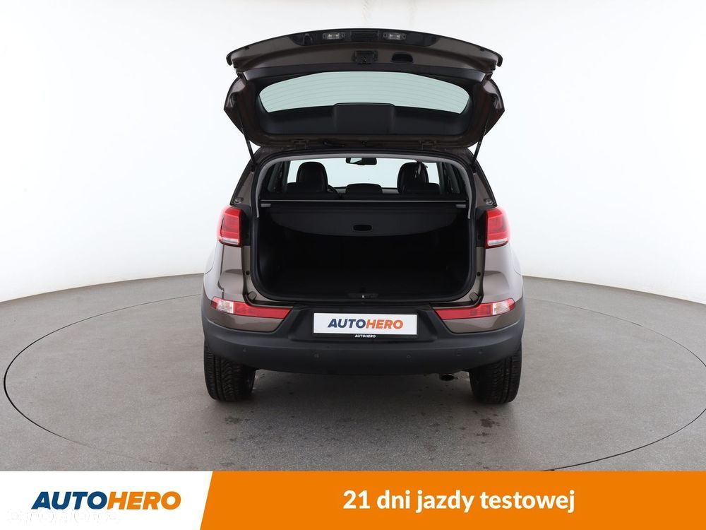 Kia Sportage - 16
